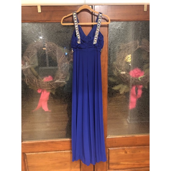 Formal Dress from Dillard’s - Picture 4 of 8